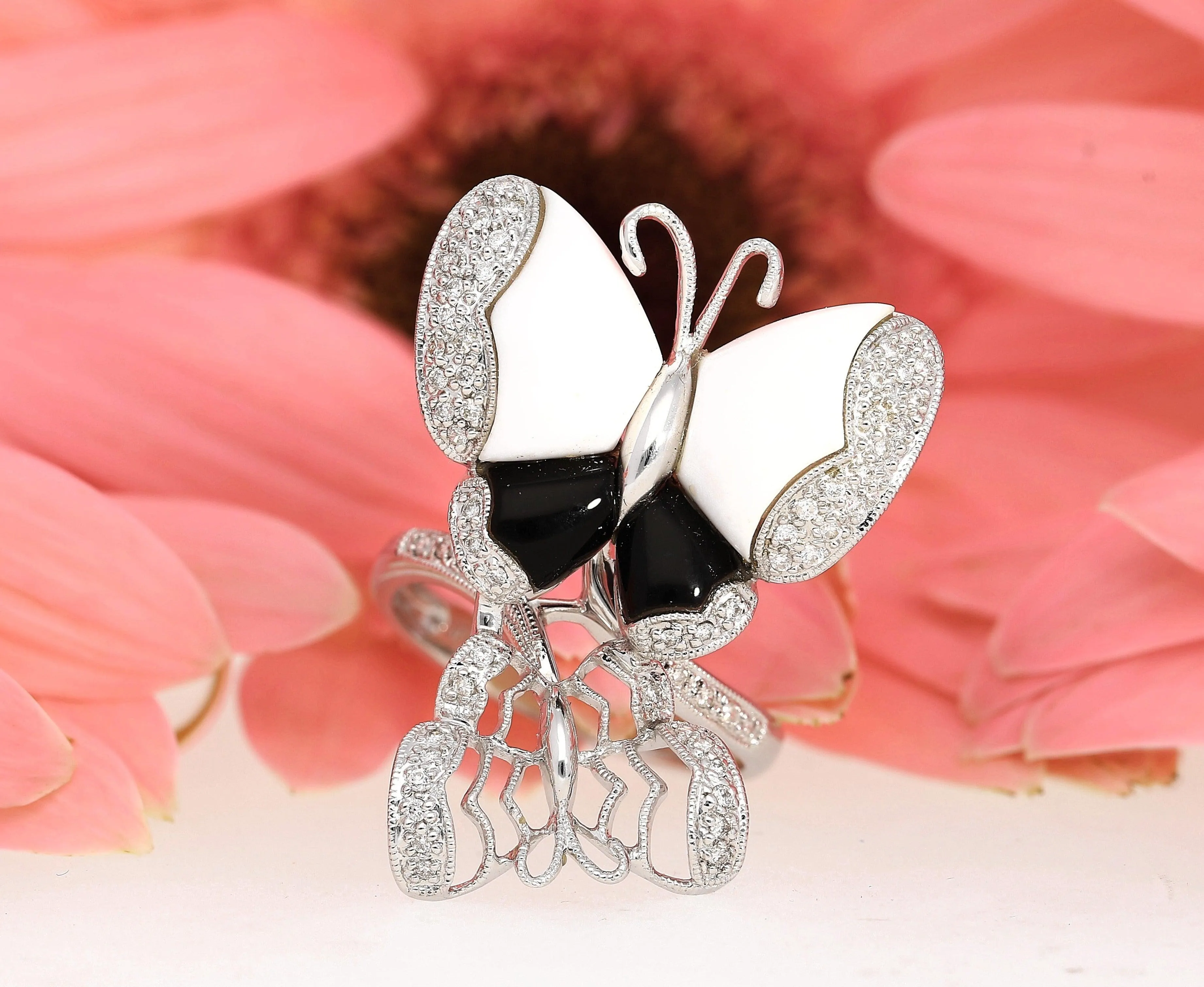 18K White Gold Butterfly Ring with Black Onyx, White Agate, and Round Cut Diamonds