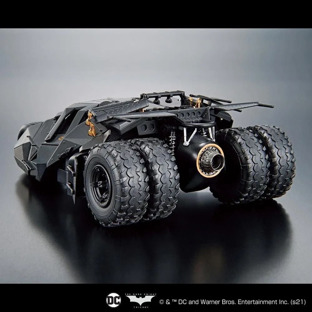 Bandai 1/35 The Dark Knight Trilogy Batmobile (Tumbler) [Batman Begins Ver.) Model Kit