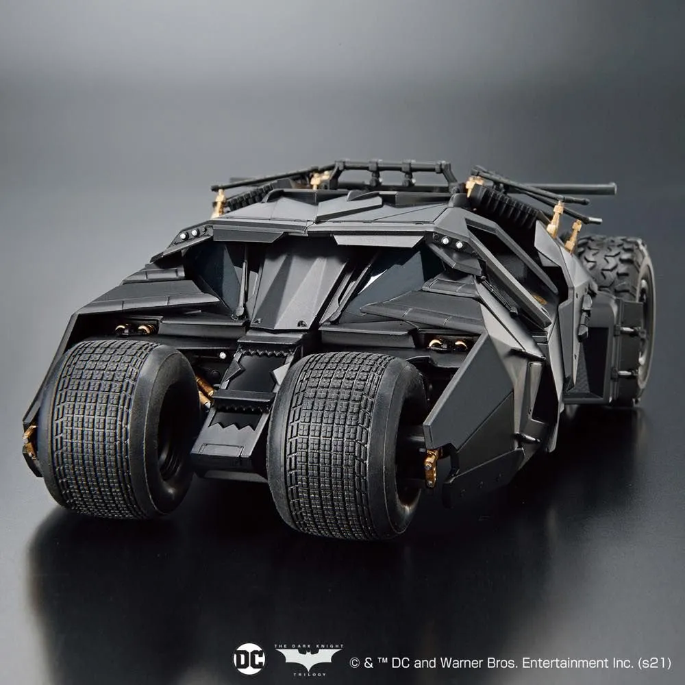 Bandai 1/35 The Dark Knight Trilogy Batmobile (Tumbler) [Batman Begins Ver.) Model Kit