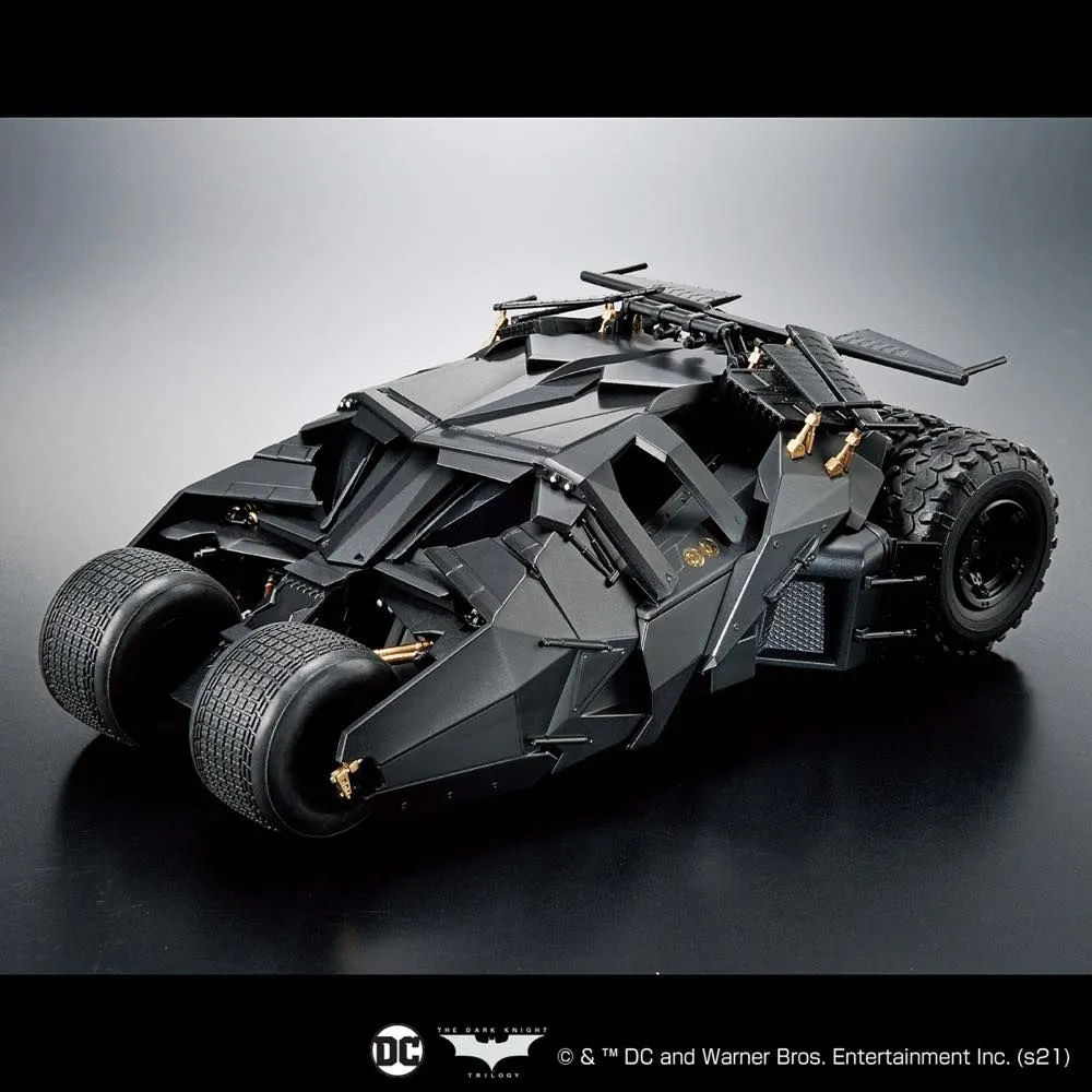 Bandai 1/35 The Dark Knight Trilogy Batmobile (Tumbler) [Batman Begins Ver.) Model Kit