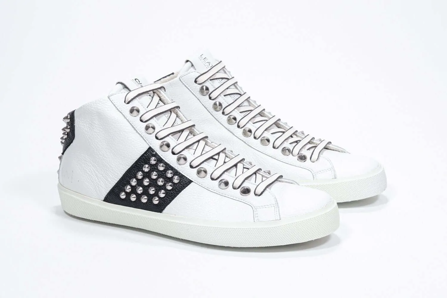 STUDBORN | White & Black - Mid top - Women