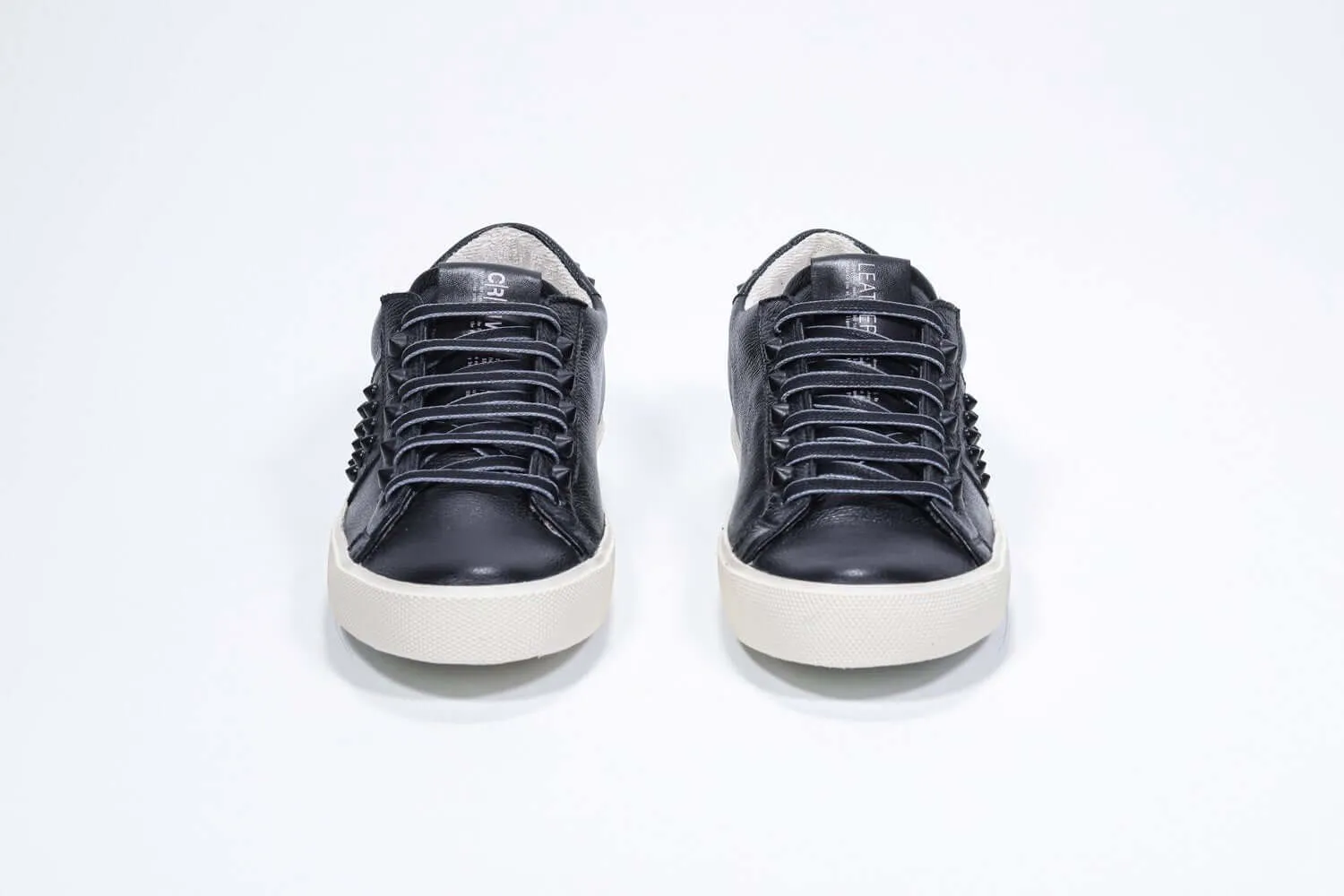 STUDLIGHT | All Black - Low Top - Men